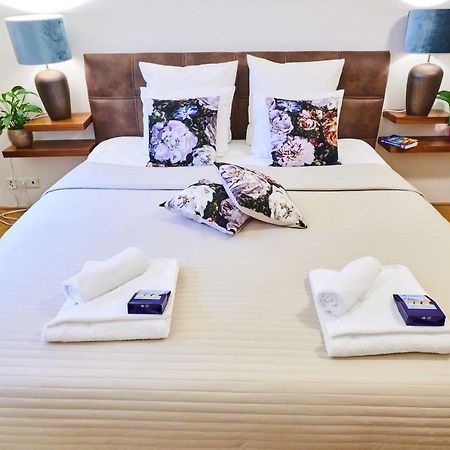 Royal Route Residence Прага Екстериор снимка